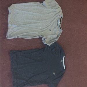 2 pack Hollister crew neck size medium T-Shirts